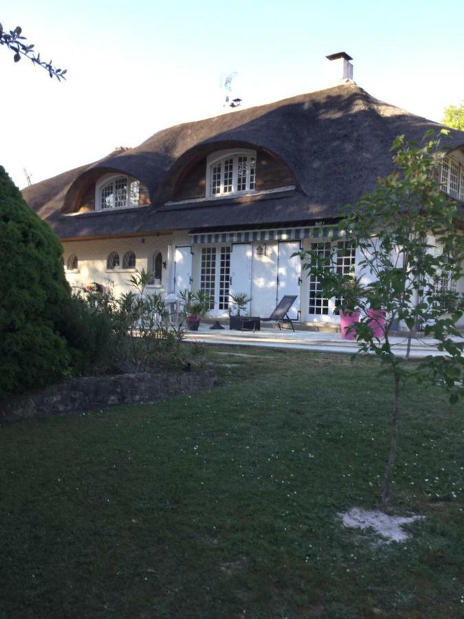 La Belle Chaumiere Panzió Bretagne-de-Marsan Kültér fotó